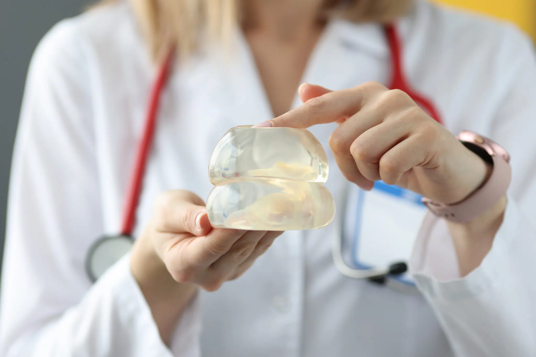 Augmentation mammaire par prothèse mammaires rondes